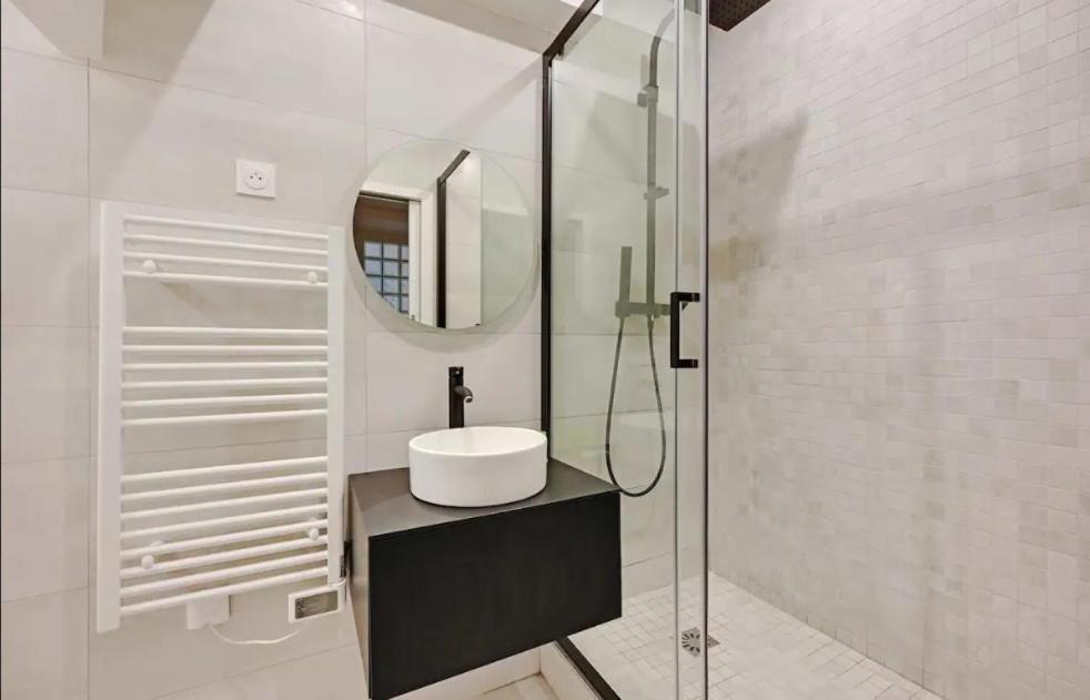 Charming Appartements For 4 People - Le Marais Paris Eksteriør billede